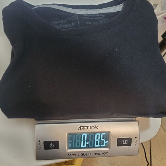 Patagonia Men's T-shirt Large Black Logo Ridge Pocket Responsibili-Tee Outdoors - Picture 12 of 12